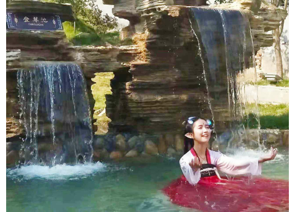湖南旅游开发公司,怀化旅游开发公司,怀化峡谷探幽,怀化石林花山植物园